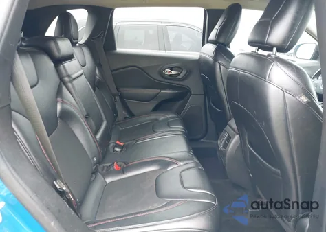 2019 Jeep Cherokee Trailhawk из США, поврежденный, VIN 1C4PJMBX0KD141577